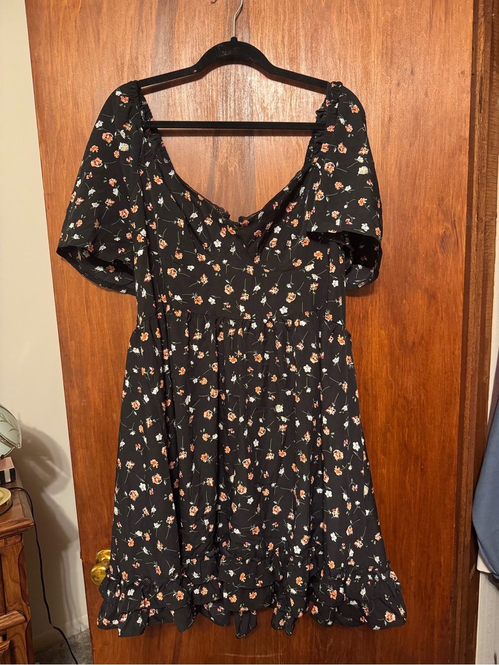 Women’s Plus Size Black Floral Cottagecore Ruffle Hem Dress Size 4XL